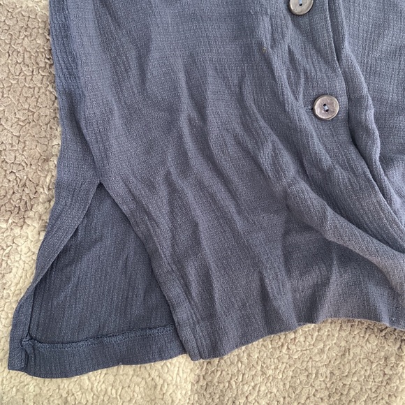 Vintage Button Up Blouse - Picture 4 of 4